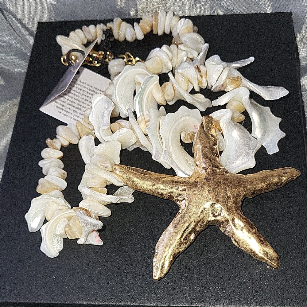 GARDINIA Shell Gold Starfish Pendant Necklace BRAND NEW HL rt tp
